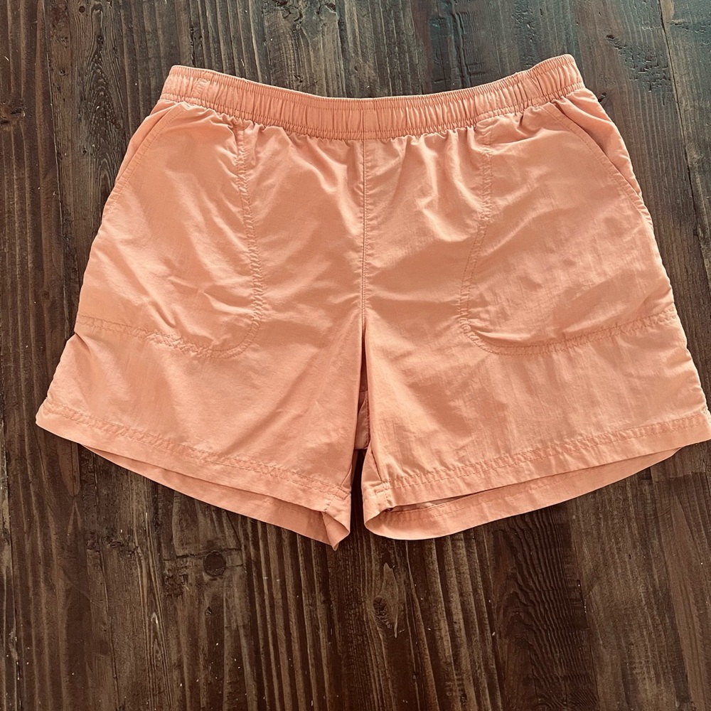 Women’s Columbia Nylon Shorts, Size Small